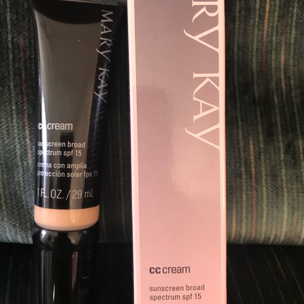 Mary Kay CC Cream—VERY LIGHT